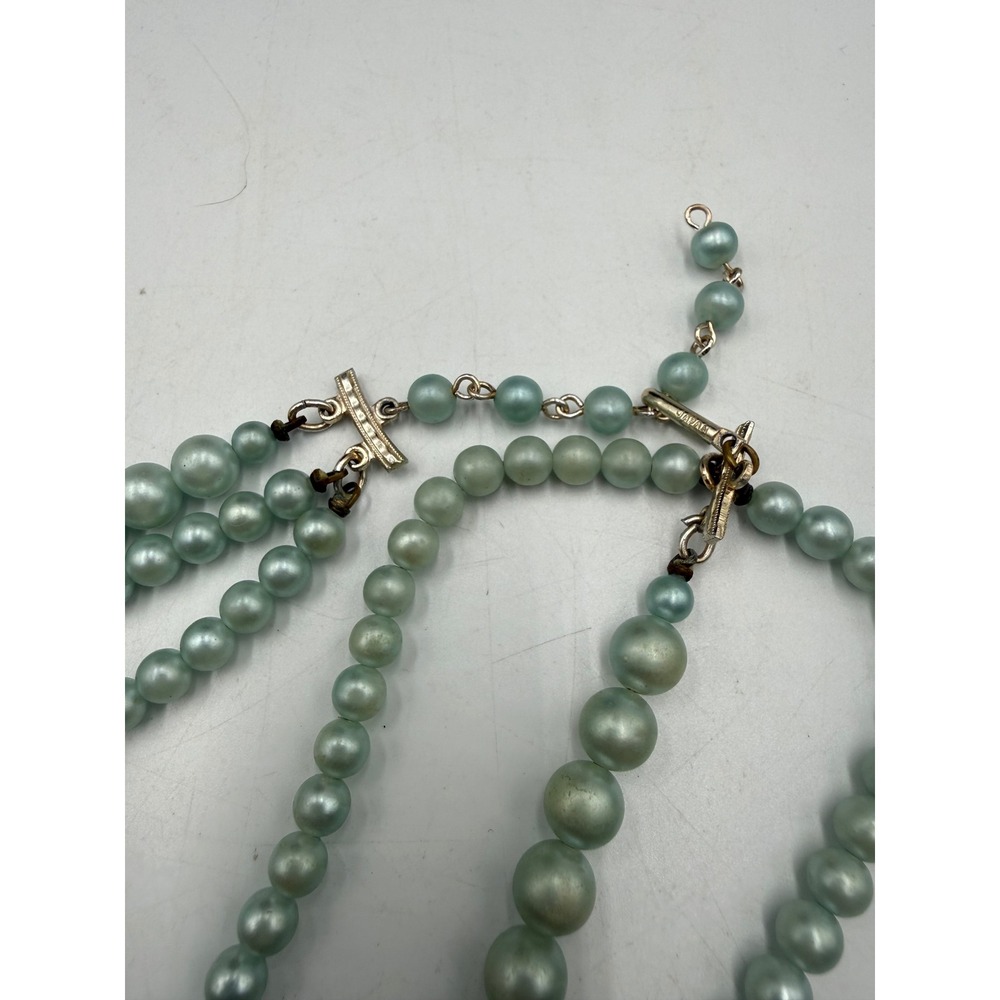 Vintage Triple Strand Seafoam Green Faux Pearl Necklace Aqua Graduated - Picture 4 of 5